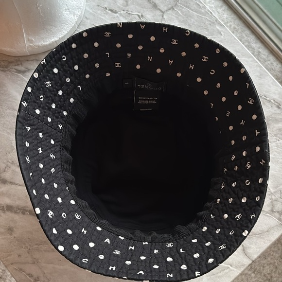 EUC Chanel Black and White Polka Dot Bucket Hat size small - Picture 7 of 9